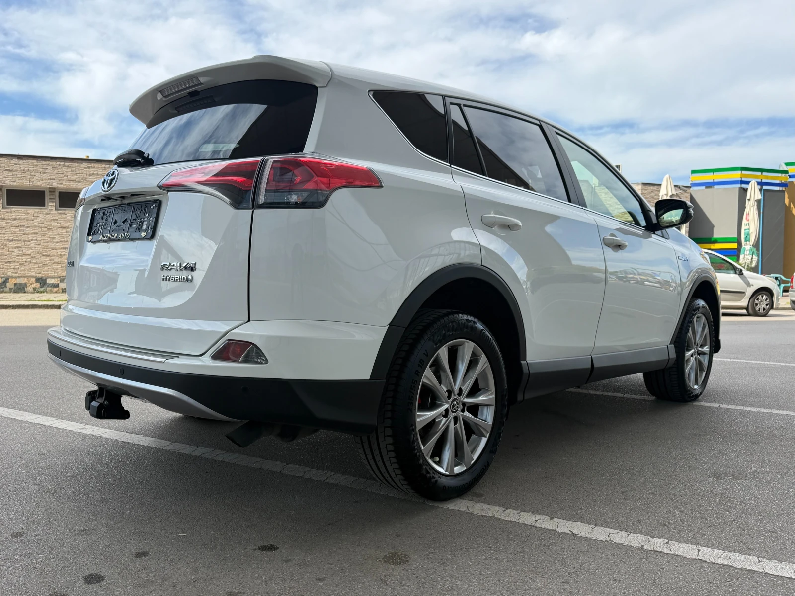 Toyota Rav4 6 МЕСЕЦА ГАРАНЦИЯ/2.5Hybrid 197к.с. Facelift, снимка 4 - Автомобили и джипове - 54518664