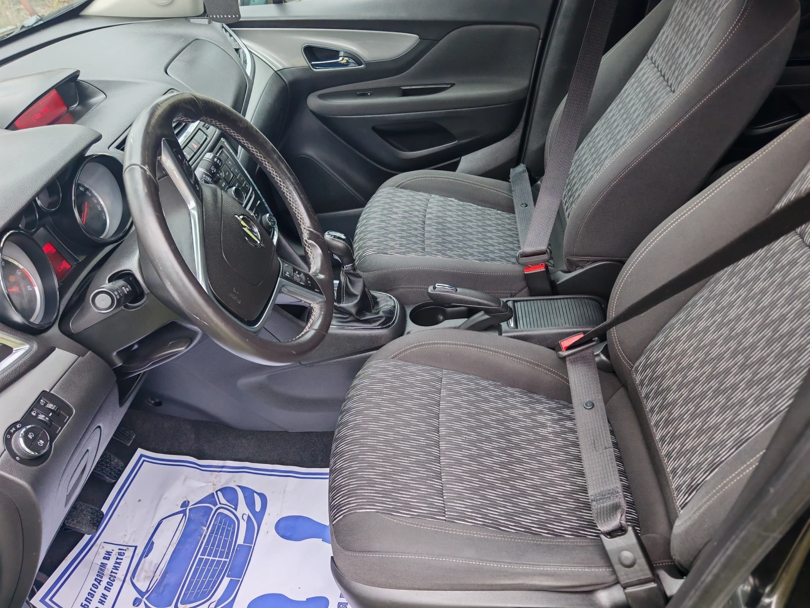Opel Mokka 1.7CDTI, снимка 13 - Автомобили и джипове - 54702861