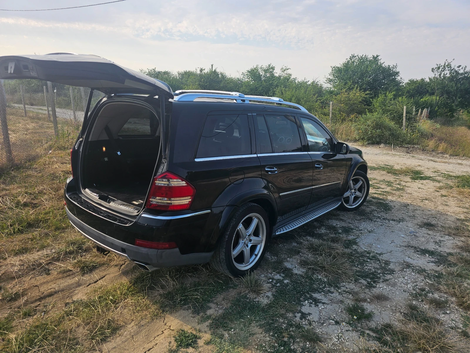Mercedes-Benz GL 550 550 AMG 4 matic, снимка 8 - Автомобили и джипове - 55104204