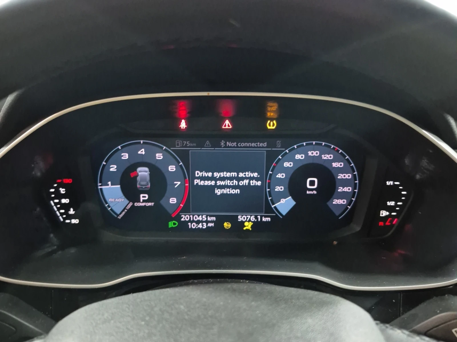 Audi Q3 KOMFORT | ПАНОРАМА | ЗАДНА КАМЕРА | KEYLESS | , снимка 9 - Автомобили и джипове - 55249269