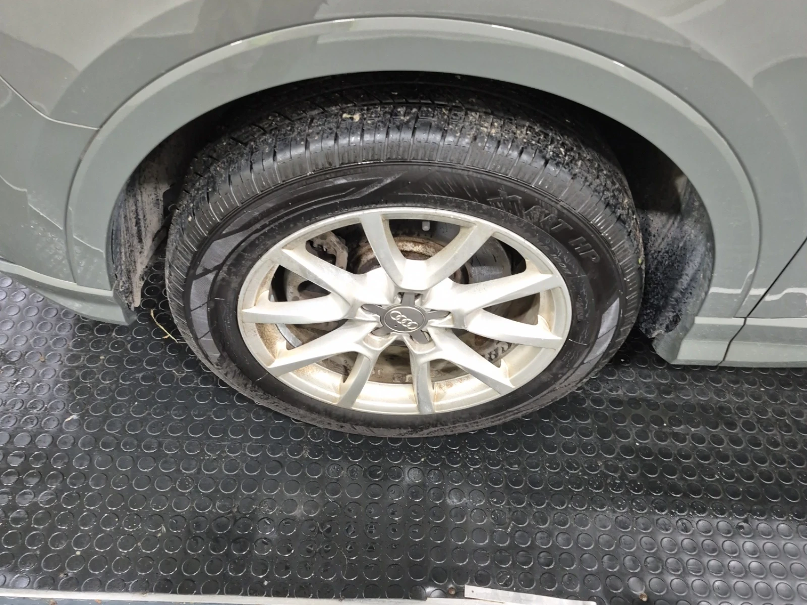Audi Q3 KOMFORT | ПАНОРАМА | ЗАДНА КАМЕРА | KEYLESS | , снимка 6 - Автомобили и джипове - 55249269