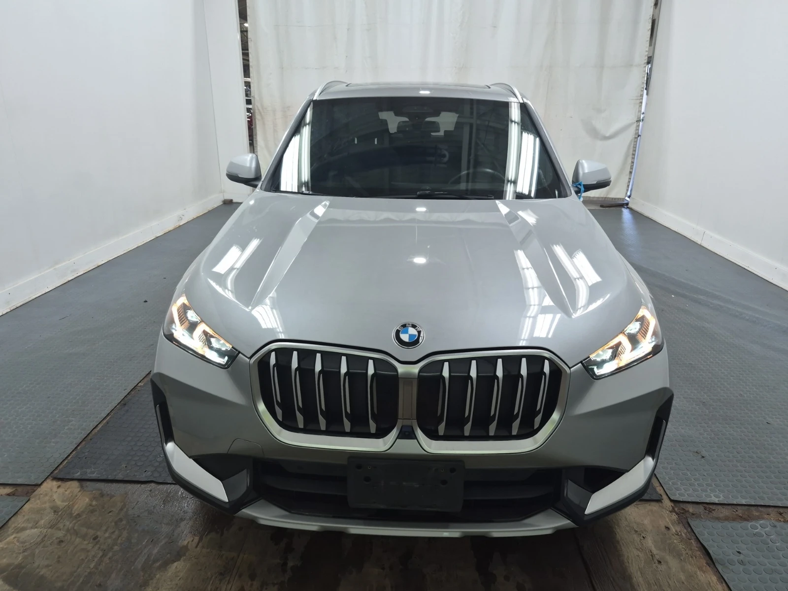 BMW X1 xDrive / Remote Start / Navigation / Memory / , снимка 2 - Автомобили и джипове - 55322577