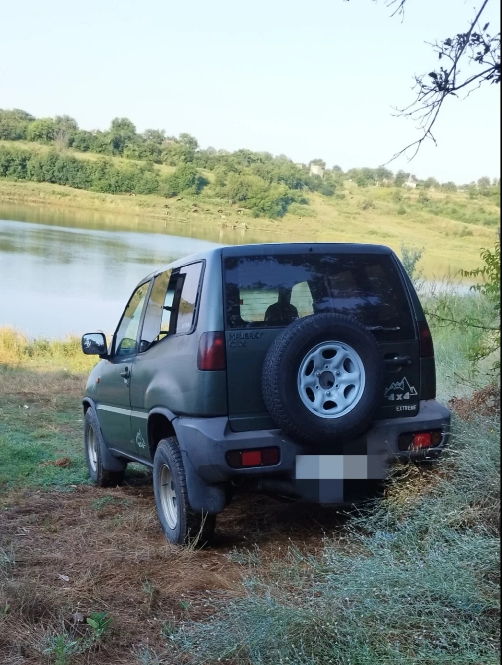 Nissan Terrano 4х4 -2.7TD Мех.ГНП, снимка 2 - Автомобили и джипове - 55685475