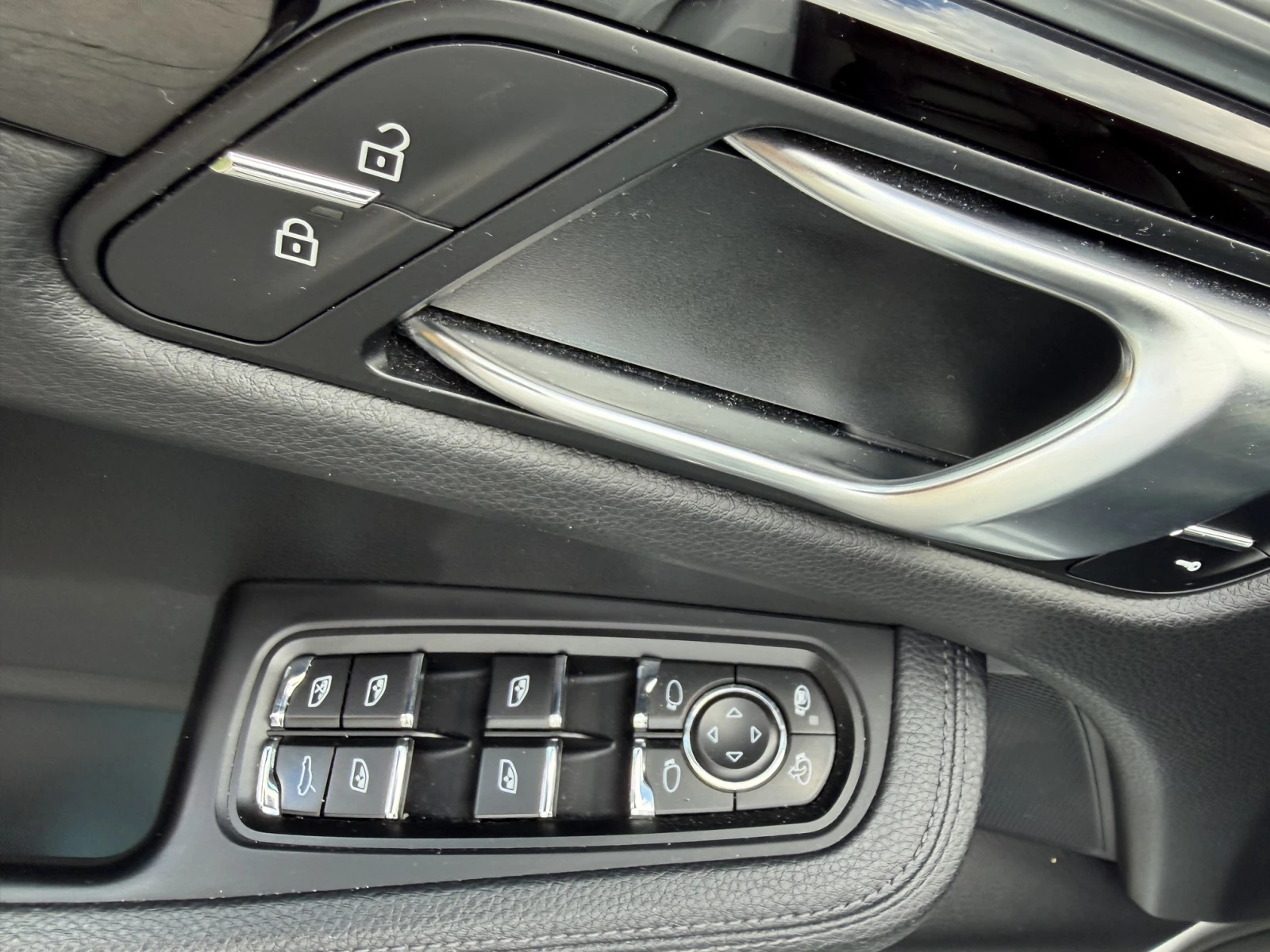 Porsche Macan S, снимка 11 - Автомобили и джипове - 56255199