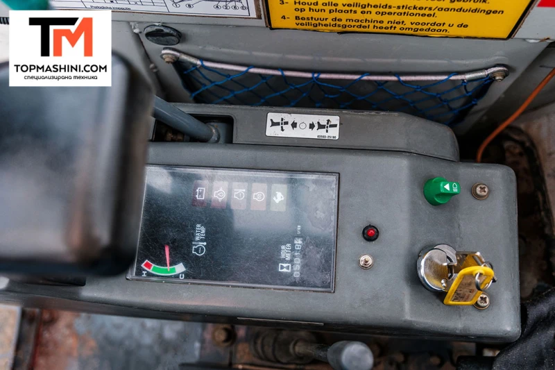 Багер Takeuchi TB016, снимка 9 - Индустриална техника - 52391582