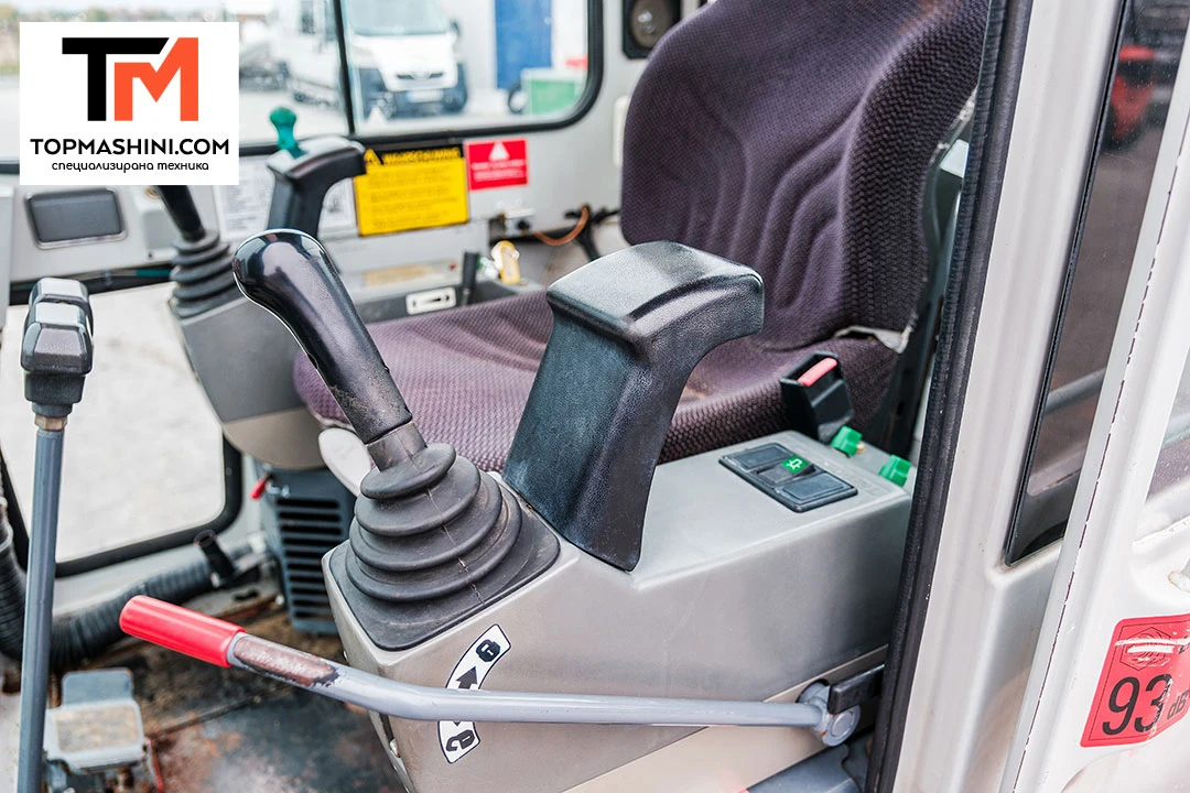 Багер Takeuchi TB016 - изображение 8