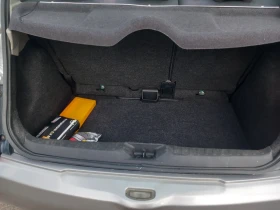 Nissan Micra 1, 2 clima, снимка 10