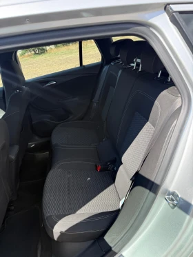 Opel Astra 1.6CRDI подарък регистрация, снимка 10