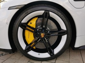 Porsche Taycan Turbo S = Ceramic Brakes= Carbon Matt Гаранция, снимка 5