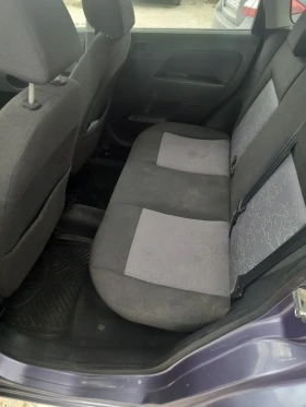 Ford Fiesta 1.4 i - 4800 лв. - 77204428 6