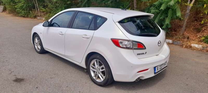 Mazda 3 2.2 дизел, снимка 5 - Автомобили и джипове - 47433369