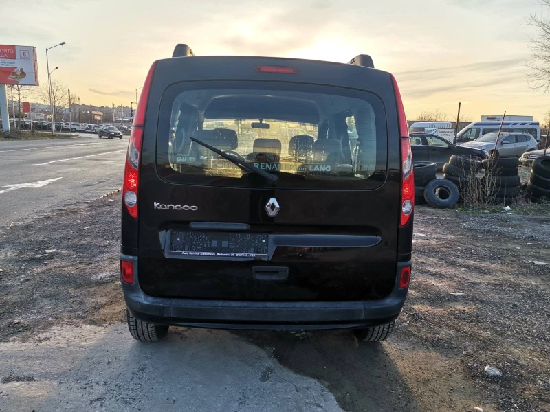 Renault Kangoo 1.6i/ПЕРФЕКТЕН, снимка 5 - Автомобили и джипове - 47703878