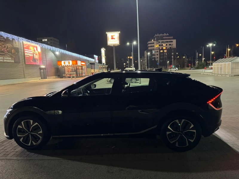 Kia EV6, снимка 4 - Автомобили и джипове - 52744121