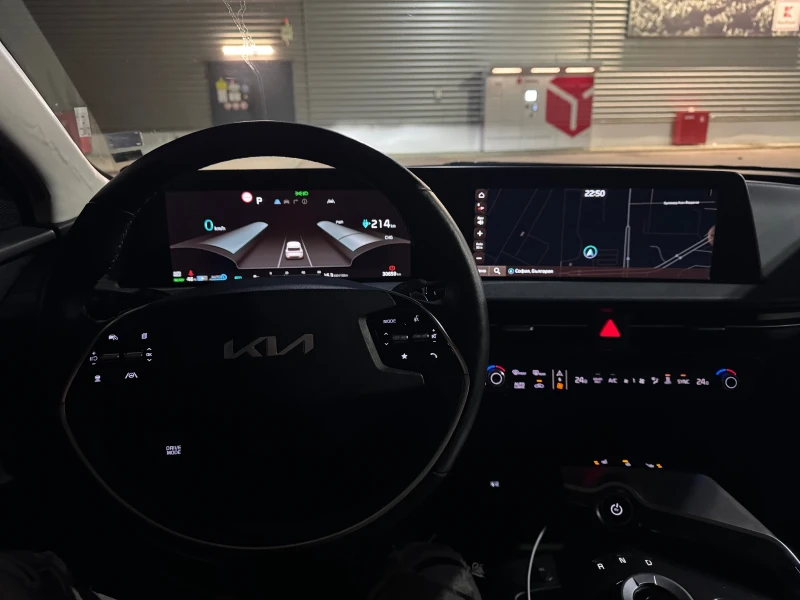 Kia EV6, снимка 7 - Автомобили и джипове - 52744121