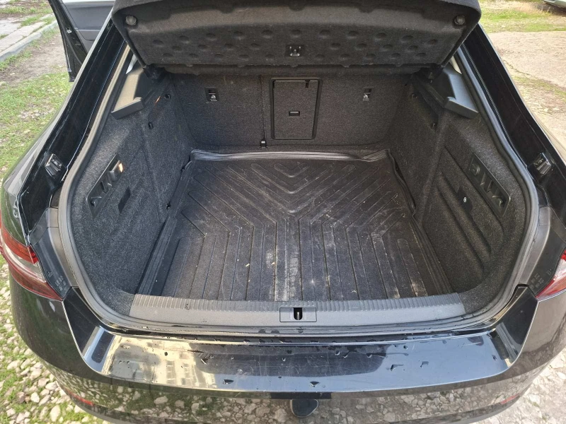 Skoda Superb, снимка 6 - Автомобили и джипове - 52966237