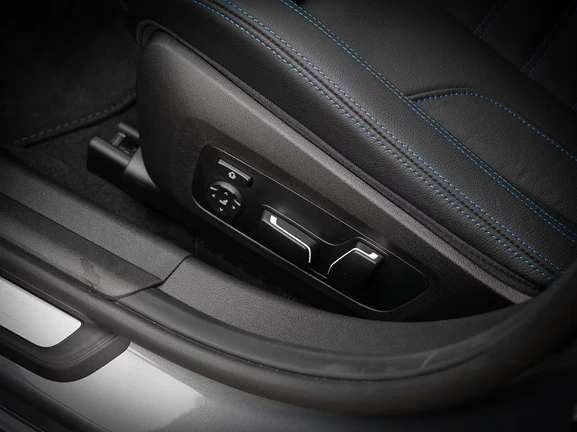 BMW 340 d M xDrive = M-Sport Pro = Гаранция - изображение 7