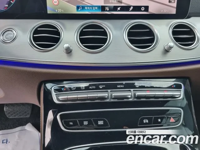 Mercedes-Benz E 250 AVANTGARDE, снимка 12 - Автомобили и джипове - 55693927