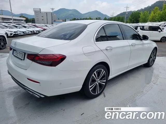 Mercedes-Benz E 250 AVANTGARDE, снимка 2 - Автомобили и джипове - 55693927