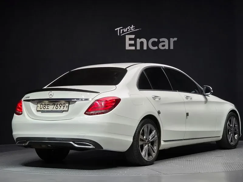 Mercedes-Benz C 200 САМО 30% АВАНС, снимка 2 - Автомобили и джипове - 56064940