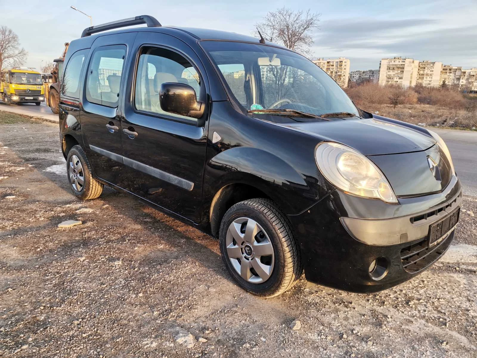 Renault Kangoo 1.6i/ПЕРФЕКТЕН - изображение 3