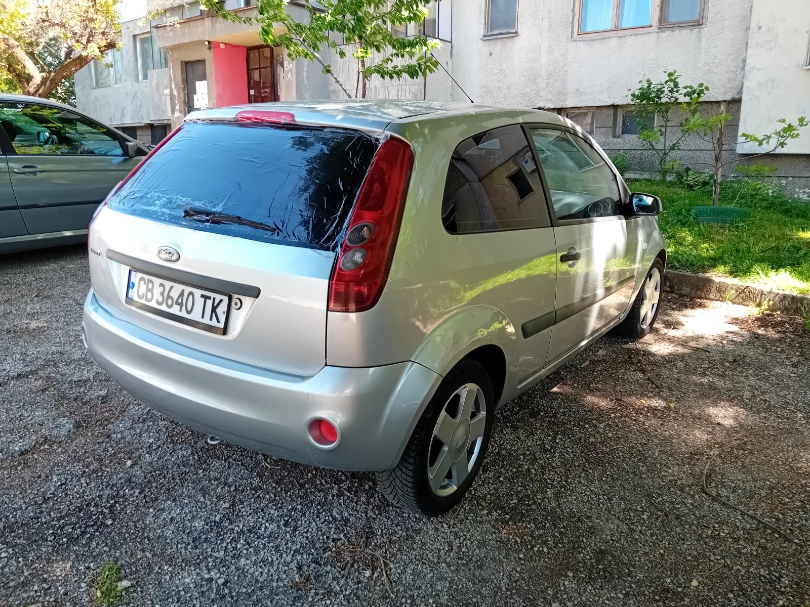 Ford Fiesta 1.4 бензин  климатик  - изображение 5