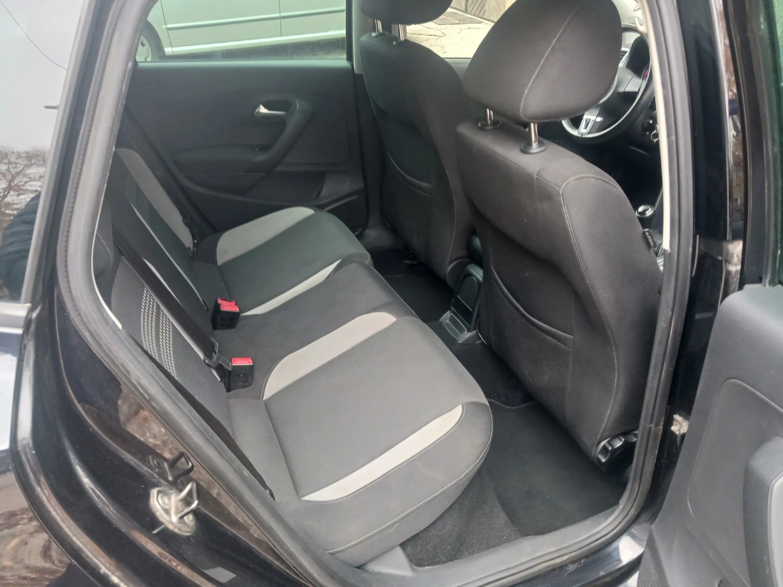 VW Polo 1.60 | Mobile.bg — изображение 11