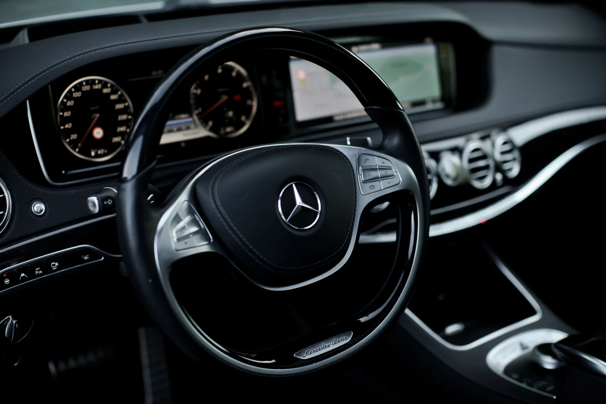 Mercedes-Benz S 550 W222 - изображение 4