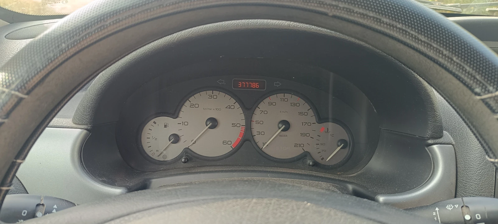 Peugeot Partner 2.0 HDI VTC - изображение 6