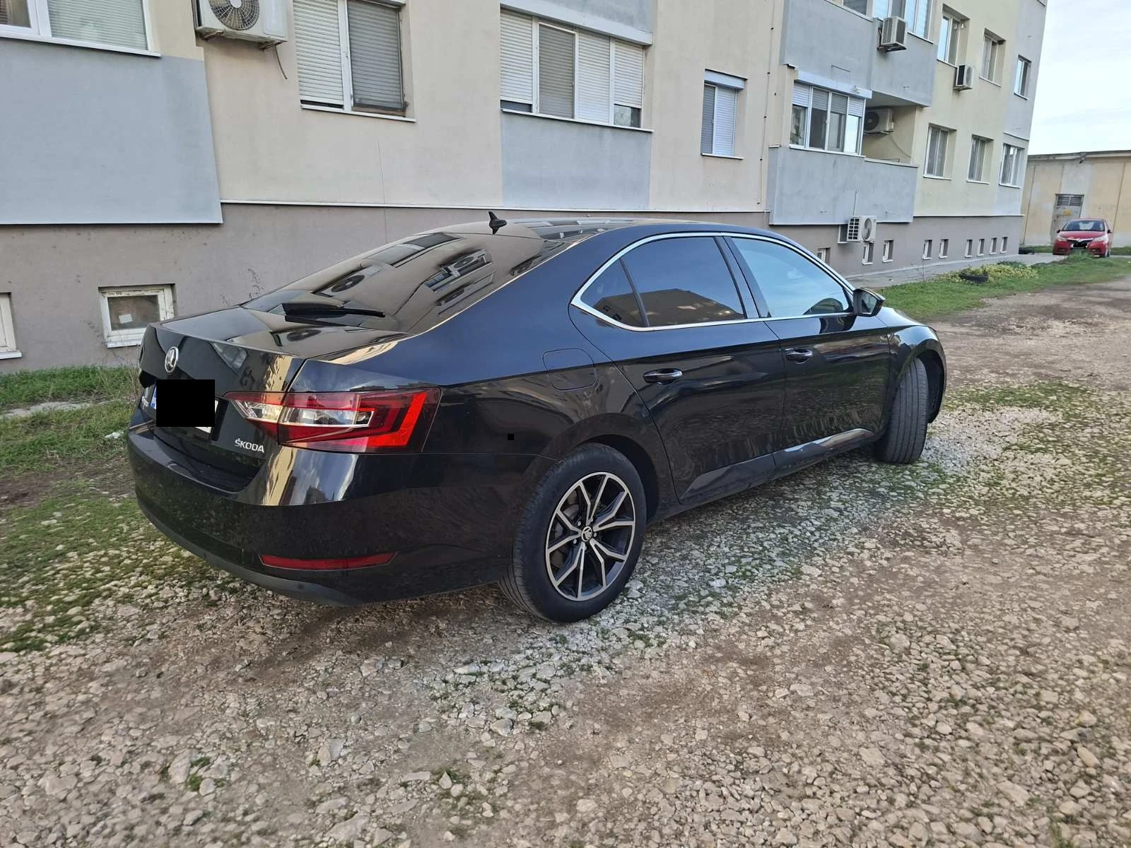 Skoda Superb  - изображение 5