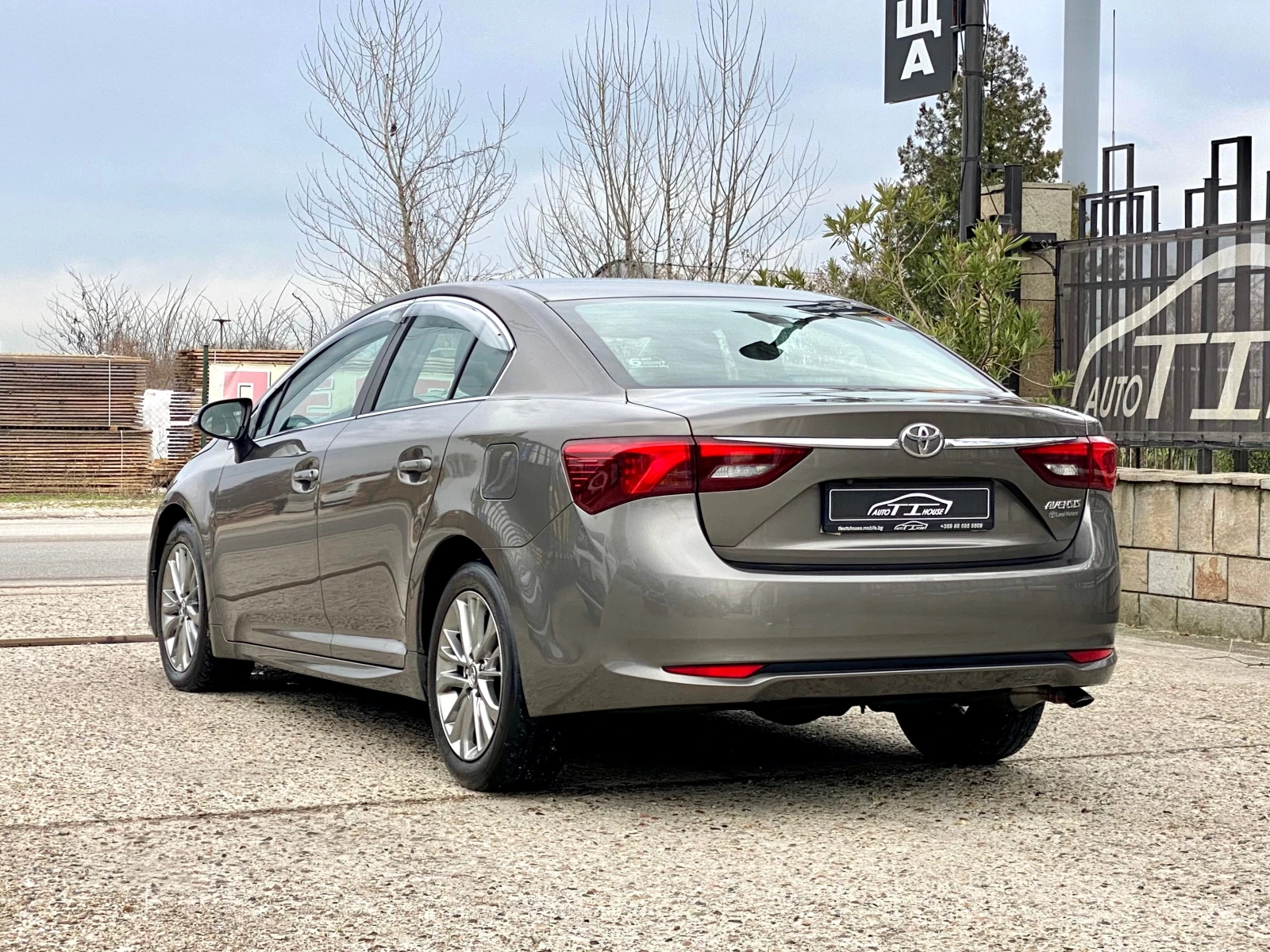 Toyota Avensis 2.0 D-4D - изображение 4