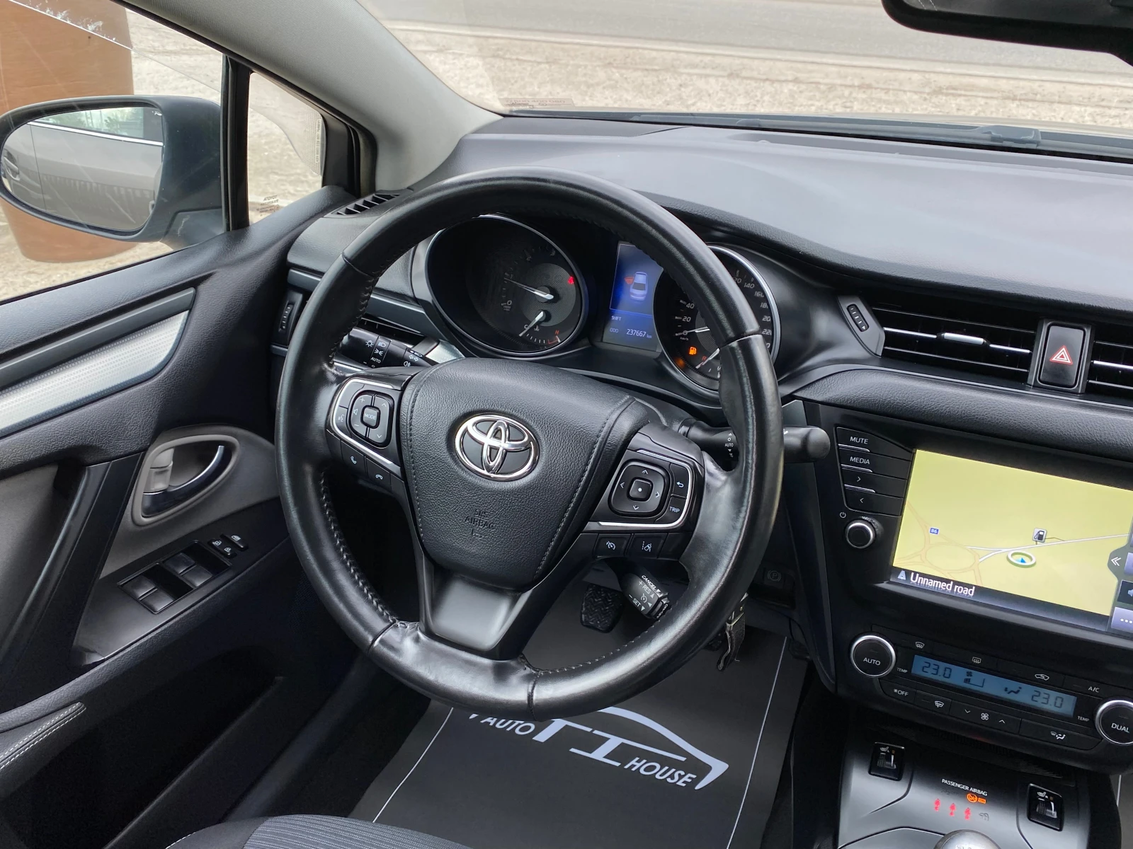 Toyota Avensis 2.0 D-4D | Mobile.bg � ����������� 13