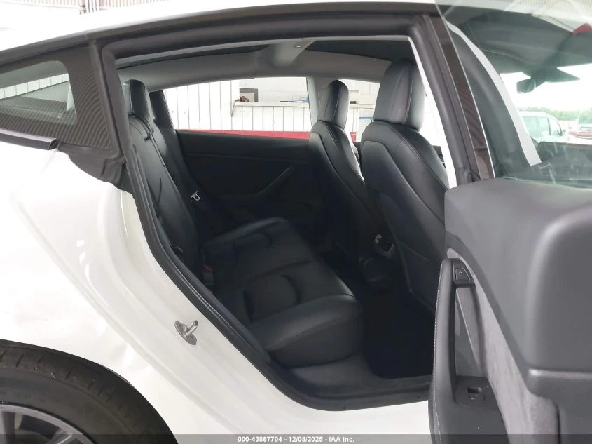 Tesla Model 3 STANDART RANGE PLUS - изображение 8