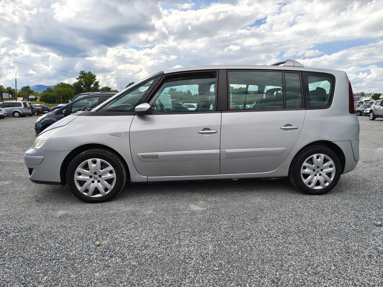 Renault Espace 2.2 DCI, снимка 3 - Автомобили и джипове - 54931791