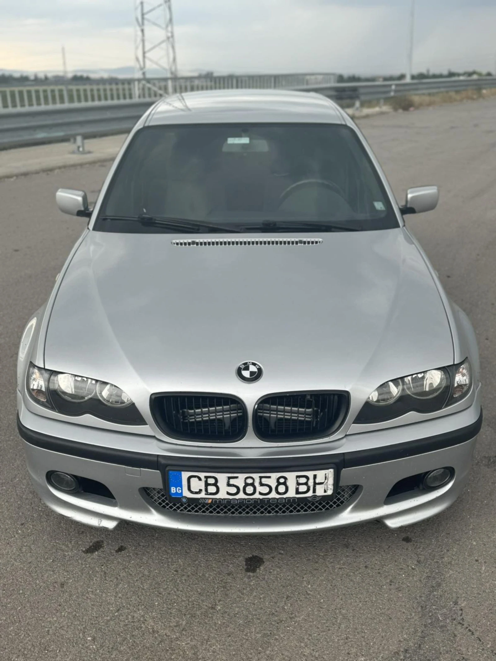 BMW 320 320d, снимка 2 - Автомобили и джипове - 55326627
