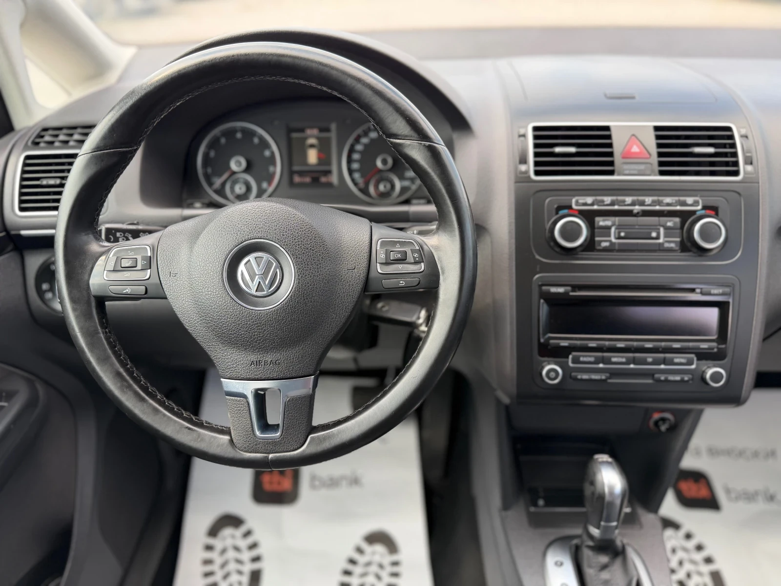 VW Touran 1.4TSI* BIFUEL* , снимка 9 - Автомобили и джипове - 55565137