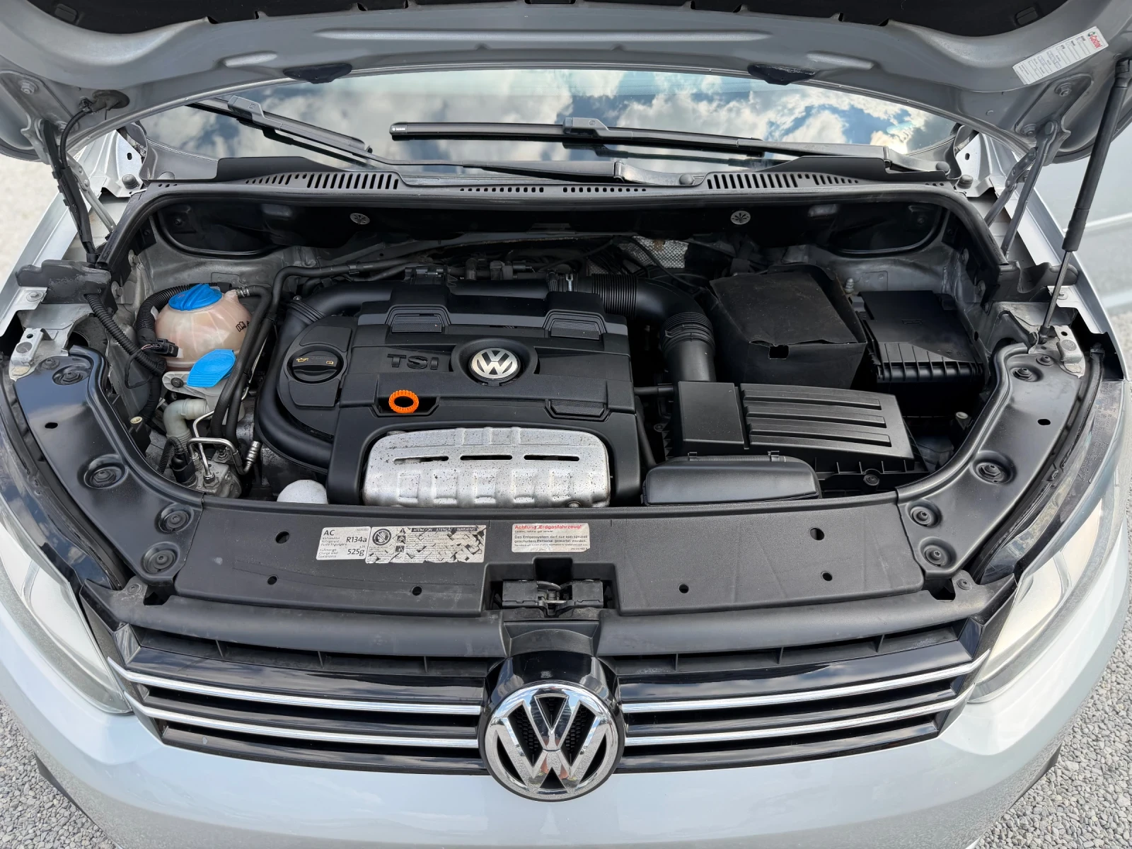 VW Touran 1.4TSI* BIFUEL* , снимка 16 - Автомобили и джипове - 55565137