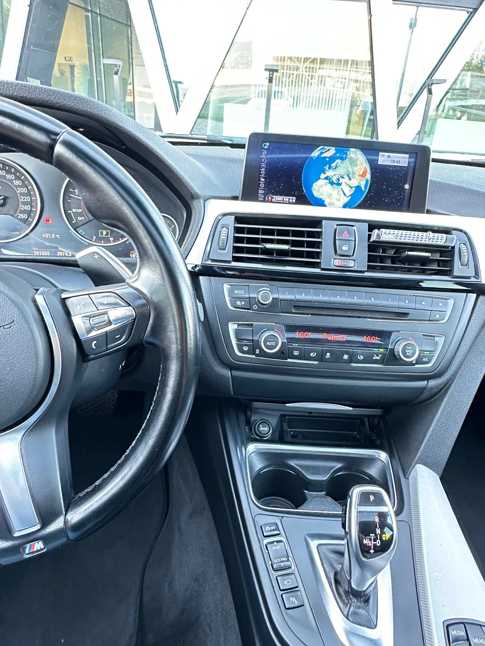 BMW 320, снимка 9 - Автомобили и джипове - 55646927