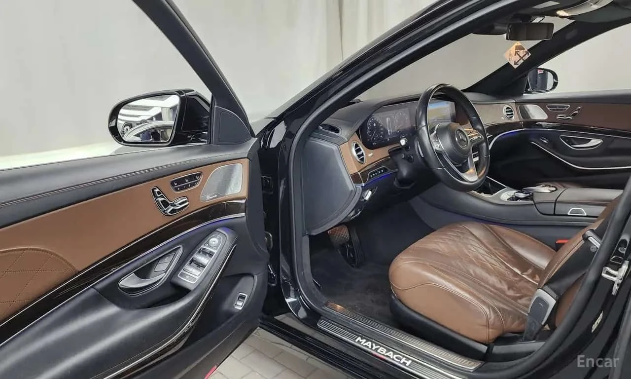 Mercedes-Benz Maybach S560 LONG /ОБДУХВАНЕ/ПАНОРАМА/ДИСТРОНИК/360, снимка 10 - Автомобили и джипове - 55684123