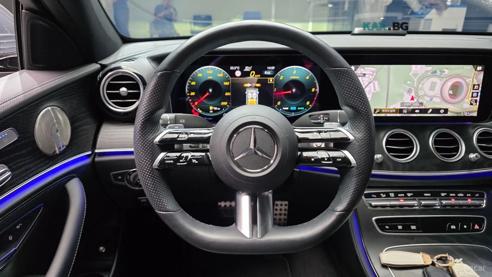 Mercedes-Benz E 220 4MATIC/AMG-LINE/DRIVE-ASSISTS/SUNROOF, снимка 7 - Автомобили и джипове - 55734888