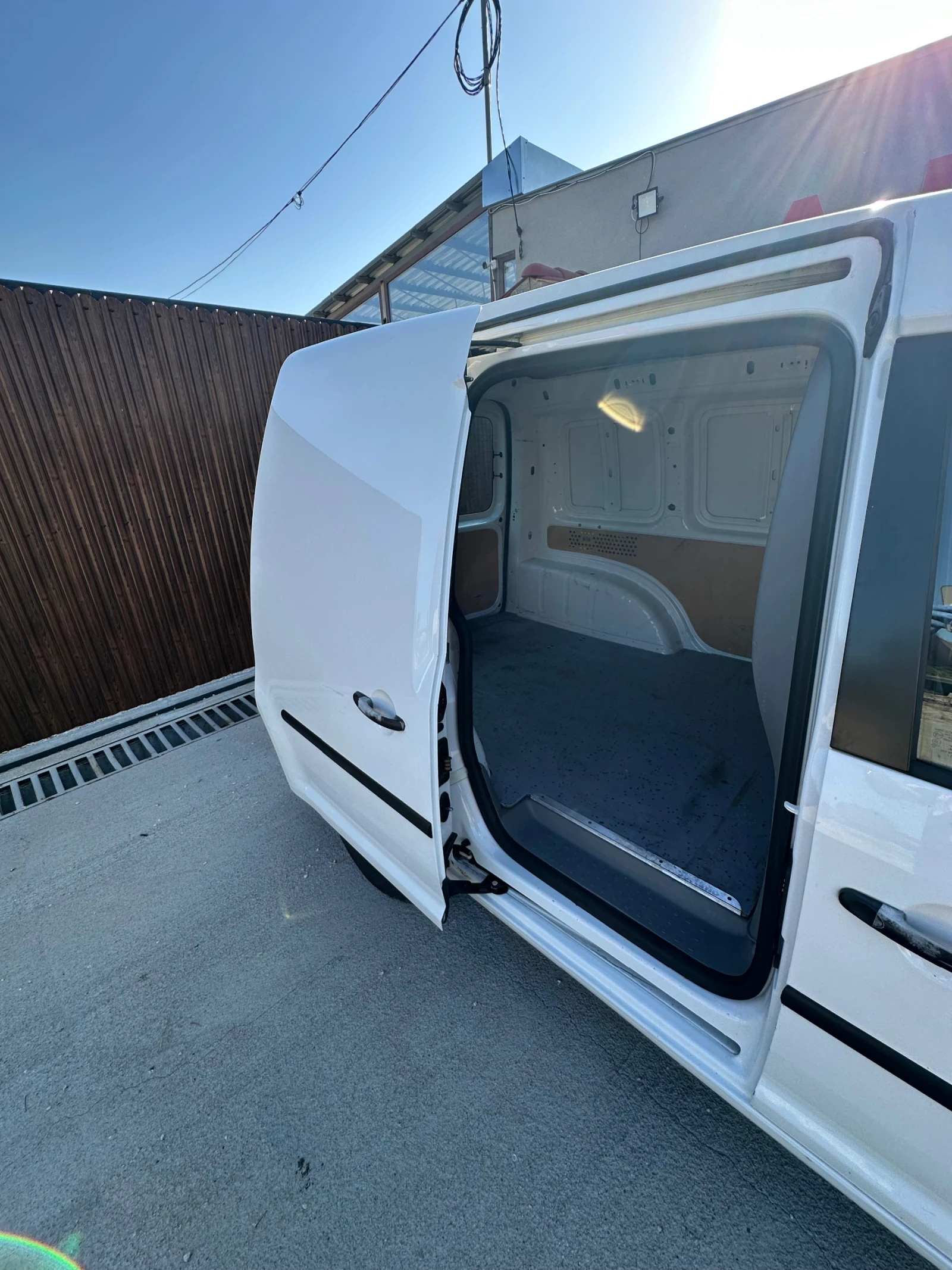 VW Caddy 2.0* КЛИМАТИК* , снимка 7 - Автомобили и джипове - 55882000