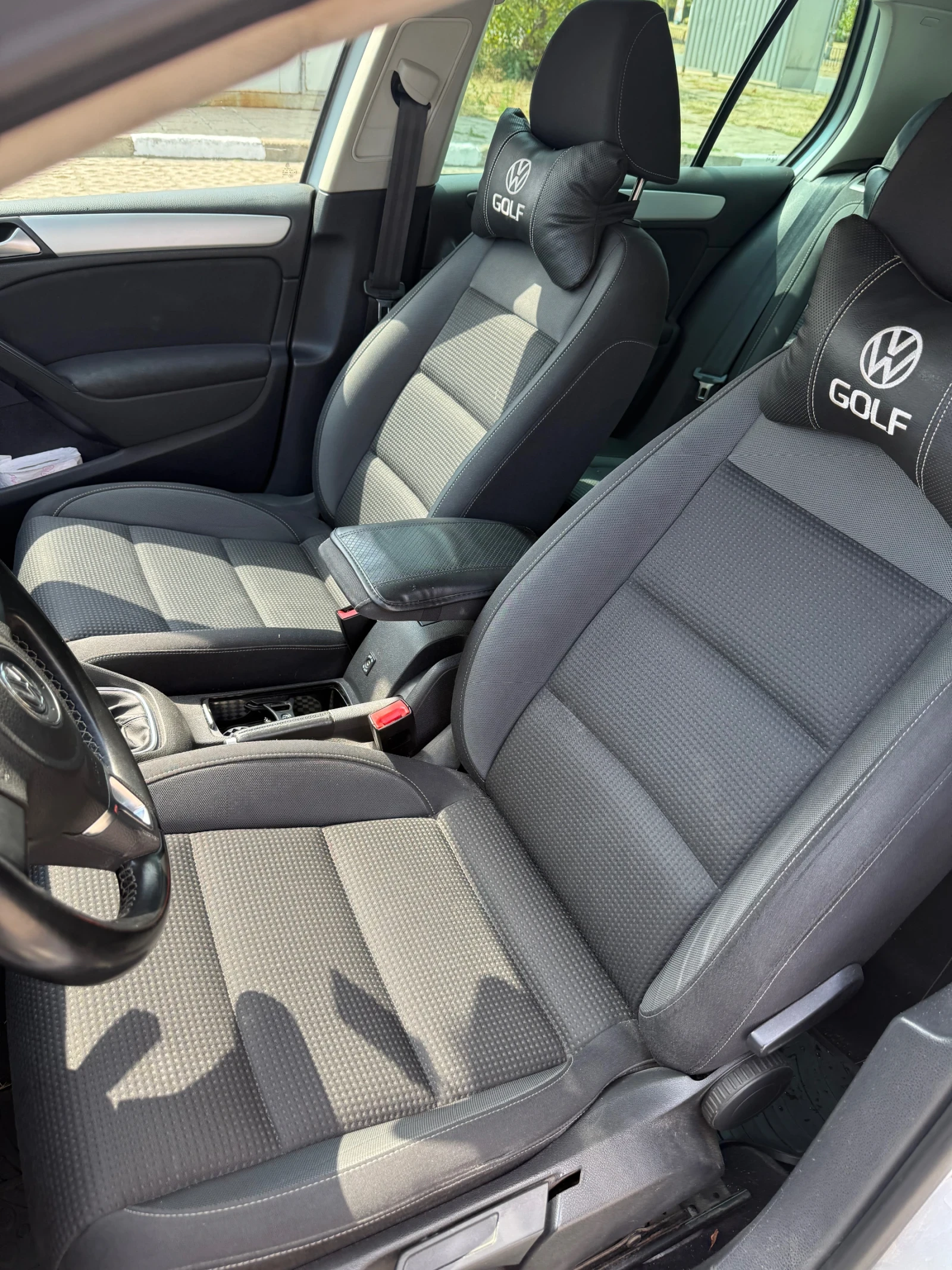 VW Golf 1.4, снимка 11 - Автомобили и джипове - 55926153