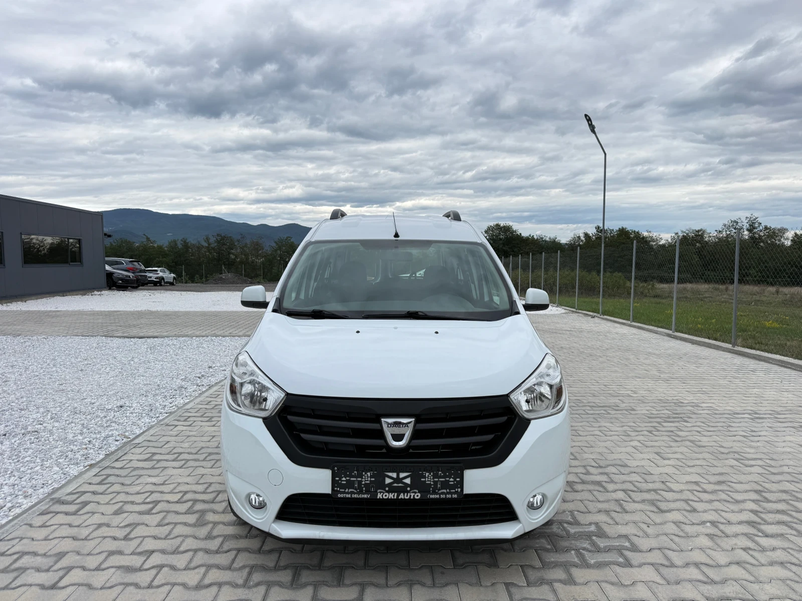 Dacia Dokker 1.6I , снимка 2 - Автомобили и джипове - 56165290