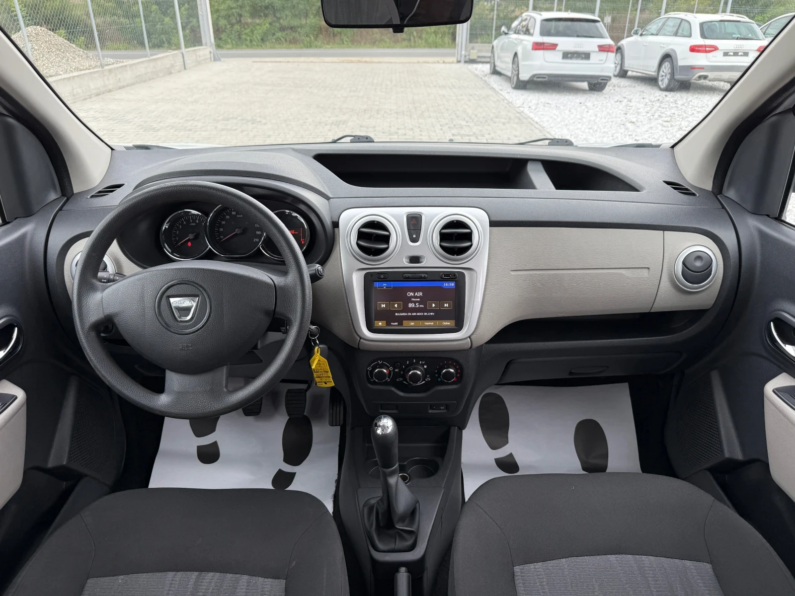 Dacia Dokker 1.6I , снимка 14 - Автомобили и джипове - 56165290