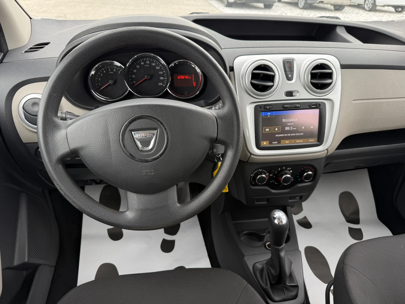 Dacia Dokker 1.6I , снимка 15 - Автомобили и джипове - 56165290