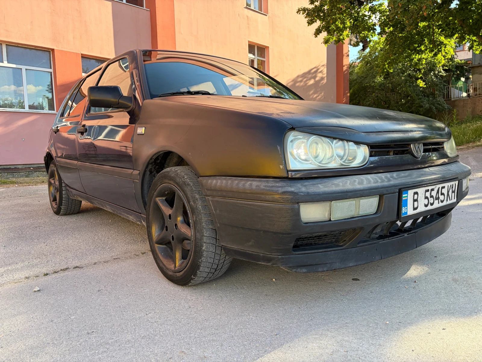 VW Golf 1.6mi, снимка 3 - Автомобили и джипове - 56233320
