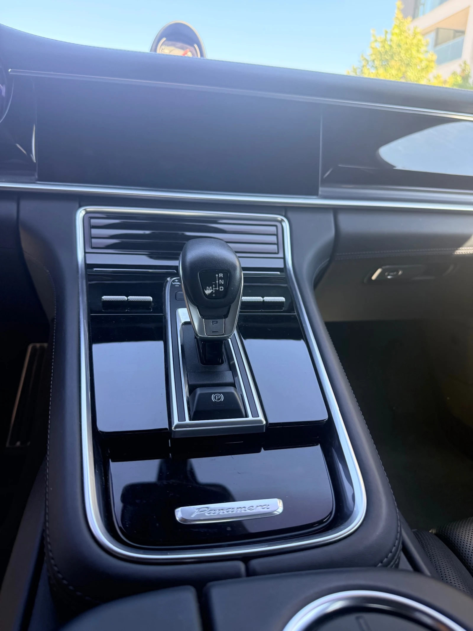 Porsche Panamera 4S, снимка 13 - Автомобили и джипове - 56316883