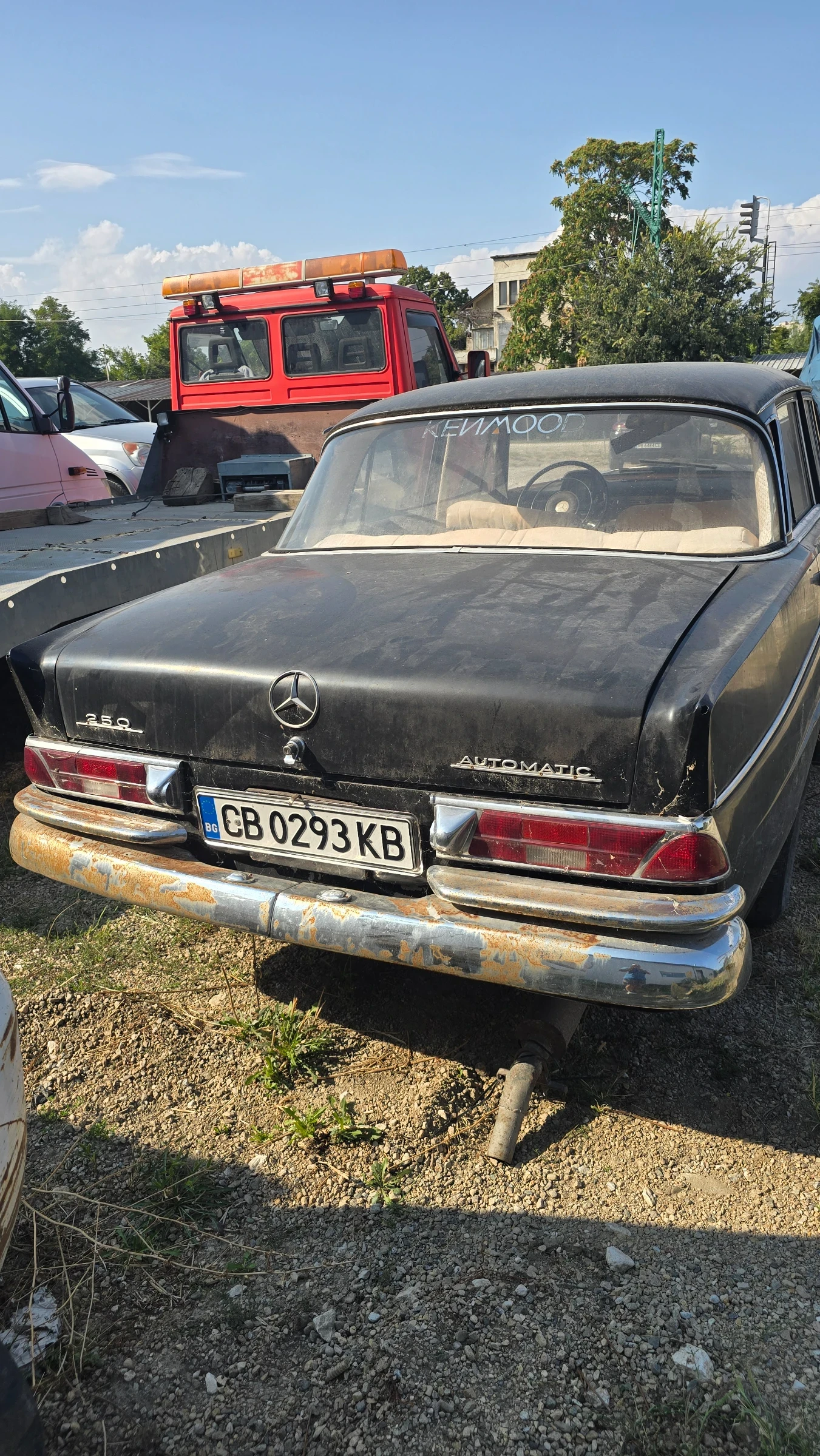 Mercedes-Benz S 250 W111, снимка 3 - Автомобили и джипове - 56740459