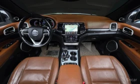 Jeep Grand cherokee SUMMIT* DISTRONIC* 360* ОБДУХ* ПОДГРЕВ* KEYLESS - 17750 € / 34715.98 лв. - 39611314 11