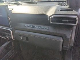 Toyota Tacoma Hybrid LIMITED, 4X4, CUIR, TOIT,  | Auto.bg — изображение 10