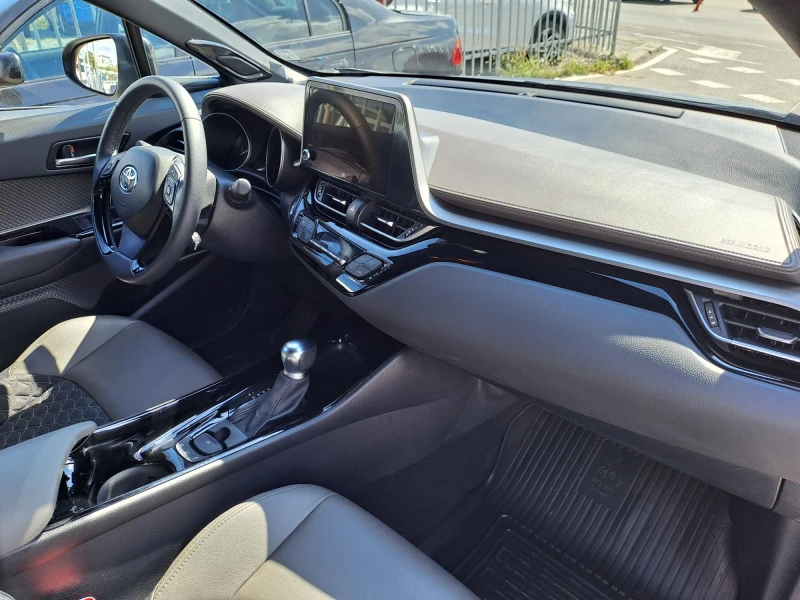 Toyota C-HR 2.0 CLASSY FULL HYBRID, снимка 15 - Автомобили и джипове - 46993575